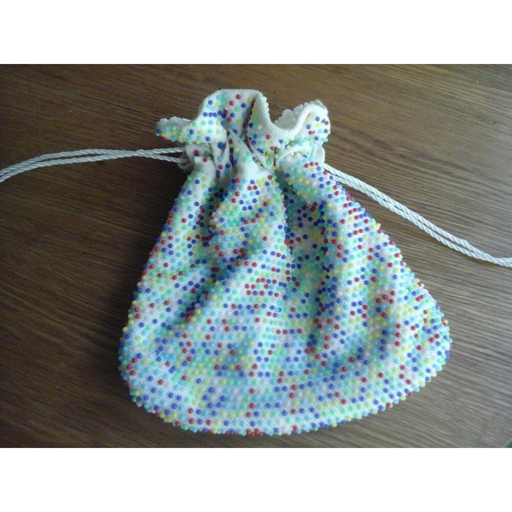 Vintage reversible lumured plastic bead handbag purse white and multicolor